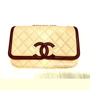 ❌❌SOLD❌❌ Pre-❤️ CHANEL filigree bag